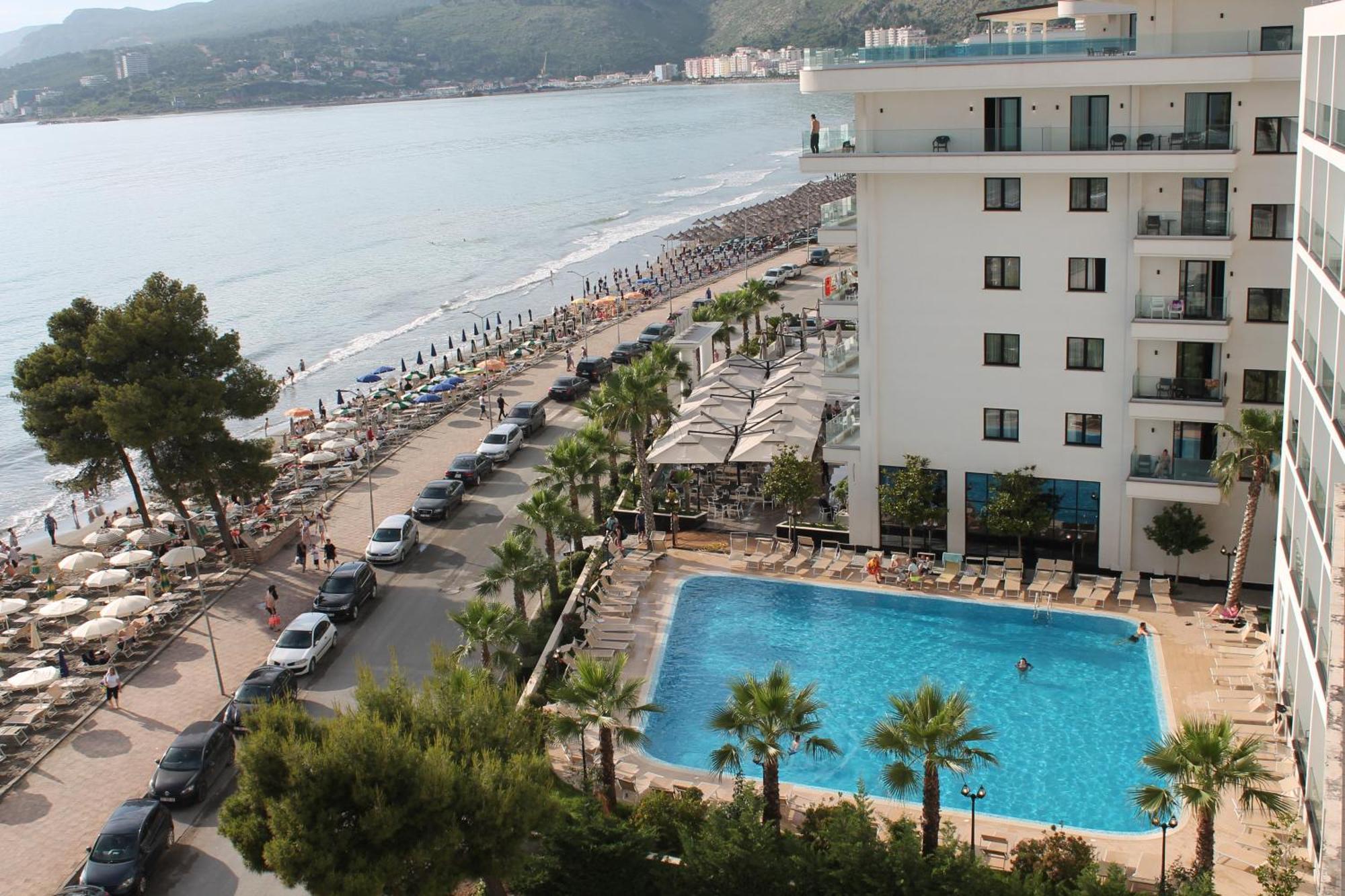 Blue Apartments & Hotel Shengjin Exterior photo
